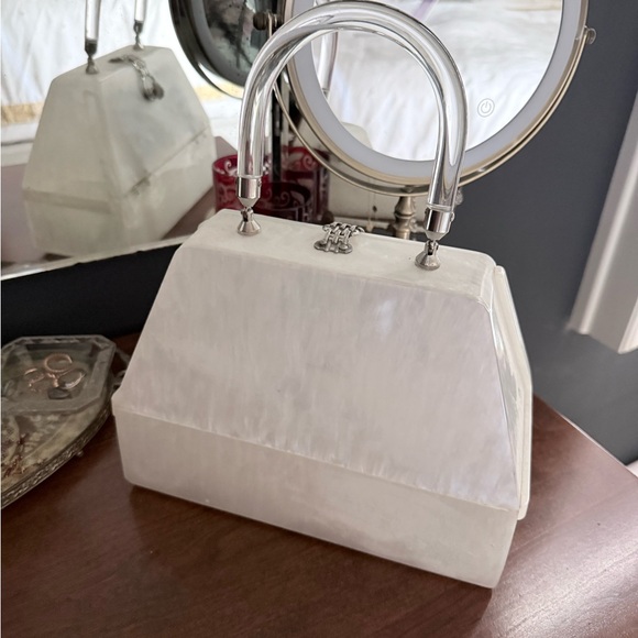 Vintage Lucite Purse: Circa 1940s-50s White w/Clear Handle : EUC : Rare Design - Picture 2 of 9